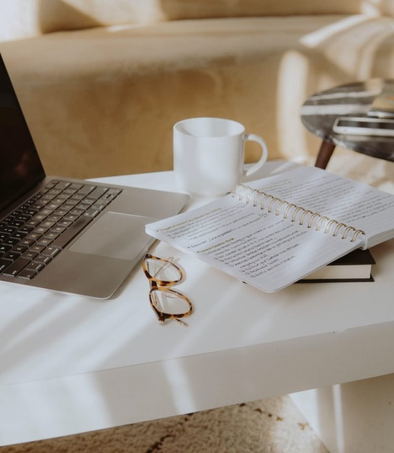 hiring-a-copywriter_hire-a-copywriter